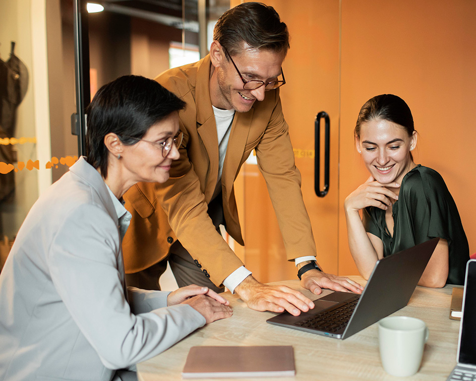 logo da foxter na parede